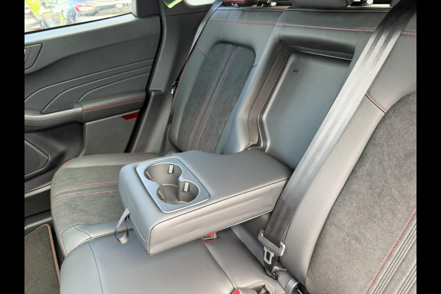 Ford Kuga 2.5 PHEV ST-Line X 243pk | Driver Assistance pack | Matrix LED | Black Package | Wegklapbare Trekhaak | Panoramadak | Winterpack | 2.100kg Trekgewicht