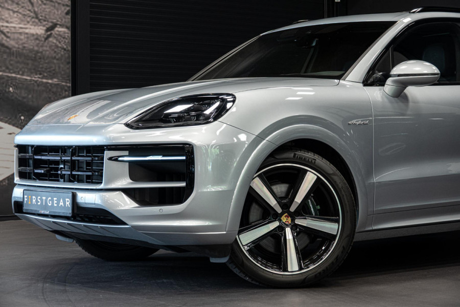 Porsche Cayenne 3.0 E-Hybrid *Burmester 3D / Achteras-besturing / Panorama / Passenger-display / Keyless / HUD*