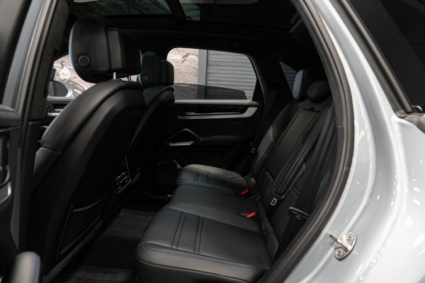 Porsche Cayenne 3.0 E-Hybrid *Burmester 3D / Achteras-besturing / Panorama / Passenger-display / Keyless / HUD*