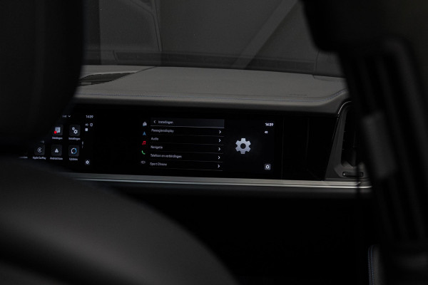 Porsche Cayenne 3.0 E-Hybrid *Burmester 3D / Achteras-besturing / Panorama / Passenger-display / Keyless / HUD*