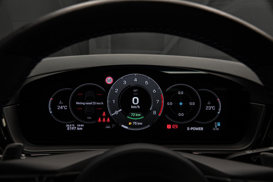 Porsche Cayenne 3.0 E-Hybrid *Burmester 3D / Achteras-besturing / Panorama / Passenger-display / Keyless / HUD*