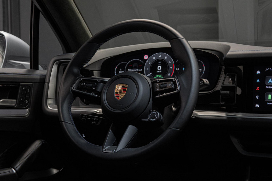 Porsche Cayenne 3.0 E-Hybrid *Burmester 3D / Achteras-besturing / Panorama / Passenger-display / Keyless / HUD*