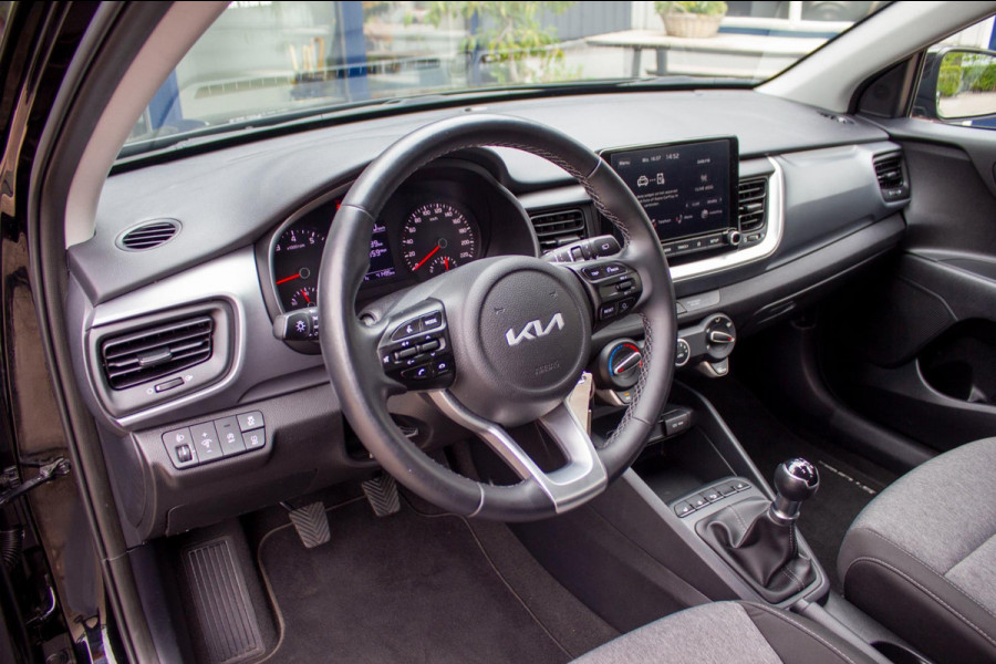 Kia Stonic 1.2 MPi Design Edition|Prijs rijklaar incl. 12 mnd garantie|Carplay Bletooth PDC LMV Stoelverwarming