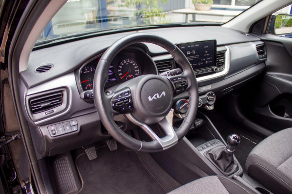 Kia Stonic 1.2 MPi Design Edition|Prijs rijklaar incl. 12 mnd garantie|Carplay Bletooth PDC LMV Stoelverwarming