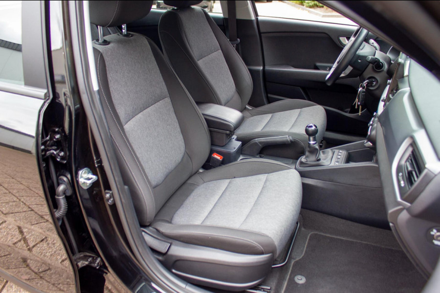 Kia Stonic 1.2 MPi Design Edition|Prijs rijklaar incl. 12 mnd garantie|Carplay Bletooth PDC LMV Stoelverwarming