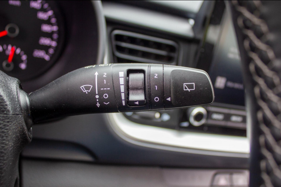 Kia Stonic 1.2 MPi Design Edition|Prijs rijklaar incl. 12 mnd garantie|Carplay Bletooth PDC LMV Stoelverwarming