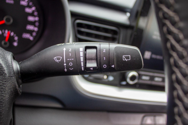 Kia Stonic 1.2 MPi Design Edition|Prijs rijklaar incl. 12 mnd garantie|Carplay Bletooth PDC LMV Stoelverwarming