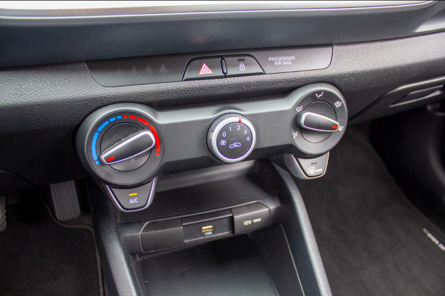 Kia Stonic 1.2 MPi Design Edition|Prijs rijklaar incl. 12 mnd garantie|Carplay Bletooth PDC LMV Stoelverwarming
