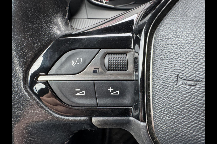 Peugeot 208 1.2 PureTech Blue Lease Active | Navigatie | Climate Control | Trekhaak | Cruise Control |