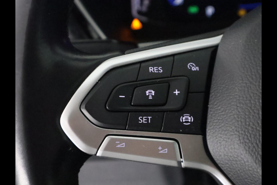 Volkswagen T-Cross 1.0 TSI Style Automaat | 1e eigenaar | Navigatie | Stoelverwarming | Camera |