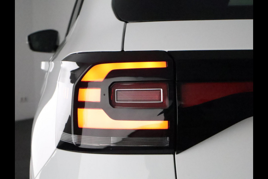 Volkswagen T-Cross 1.0 TSI Style Automaat | 1e eigenaar | Navigatie | Stoelverwarming | Camera |