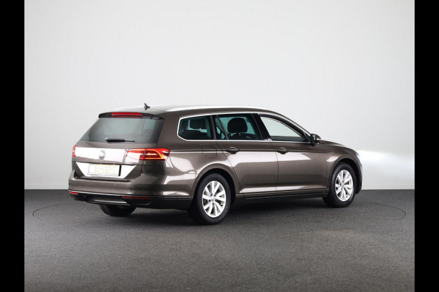 Volkswagen Passat Variant 1.4 TSI Comfortline Business | Clima | PDC | Apple carplay & Android auto |