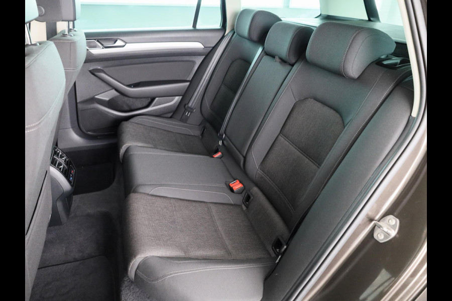 Volkswagen Passat Variant 1.4 TSI Comfortline Business | Clima | PDC | Apple carplay & Android auto |