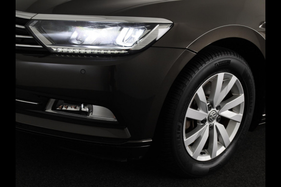 Volkswagen Passat Variant 1.4 TSI Comfortline Business | Clima | PDC | Apple carplay & Android auto |