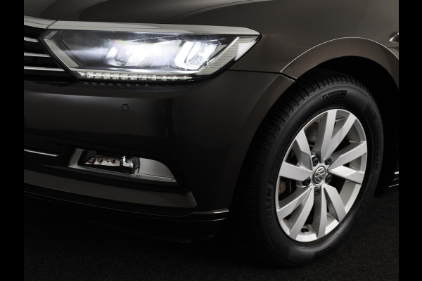 Volkswagen Passat Variant 1.4 TSI Comfortline Business | Clima | PDC | Apple carplay & Android auto |