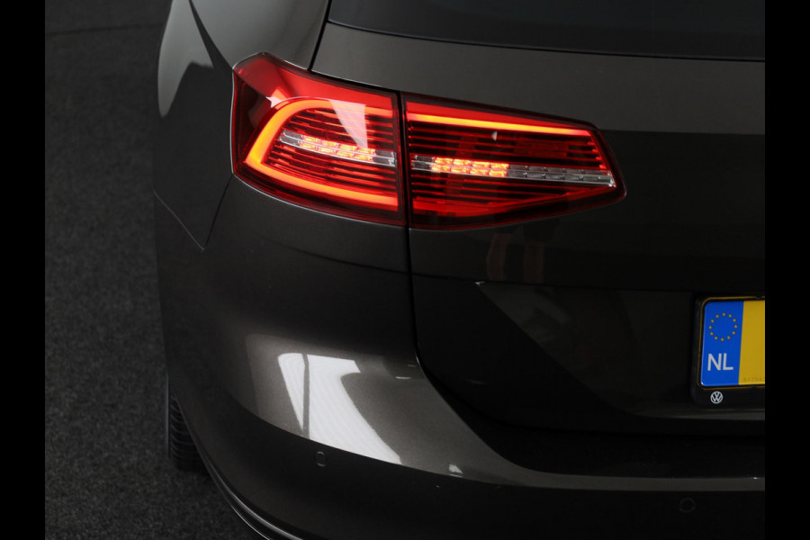 Volkswagen Passat Variant 1.4 TSI Comfortline Business | Clima | PDC | Apple carplay & Android auto |