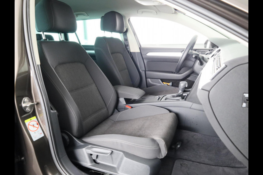 Volkswagen Passat Variant 1.4 TSI Comfortline Business | Clima | PDC | Apple carplay & Android auto |