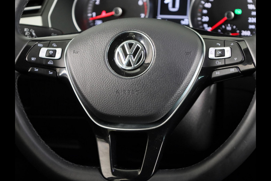 Volkswagen Passat Variant 1.4 TSI Comfortline Business | Clima | PDC | Apple carplay & Android auto |