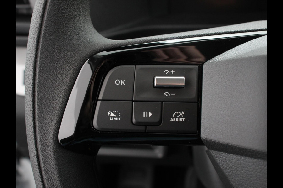 Opel Vivaro 1.5 Diesel 120PK L3 BPM VRIJ! Apple Carplay /  Android Auto Parkeersensoren V+A Trekhaak Camera Navigatie Cruise Control LED koplampen houten afwerking laadruimte