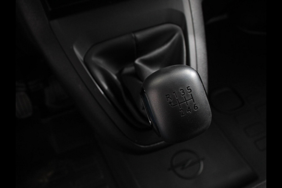 Opel Vivaro 1.5 Diesel 120PK L3 BPM VRIJ! Apple Carplay /  Android Auto Parkeersensoren V+A Trekhaak Camera Navigatie Cruise Control LED koplampen houten afwerking laadruimte