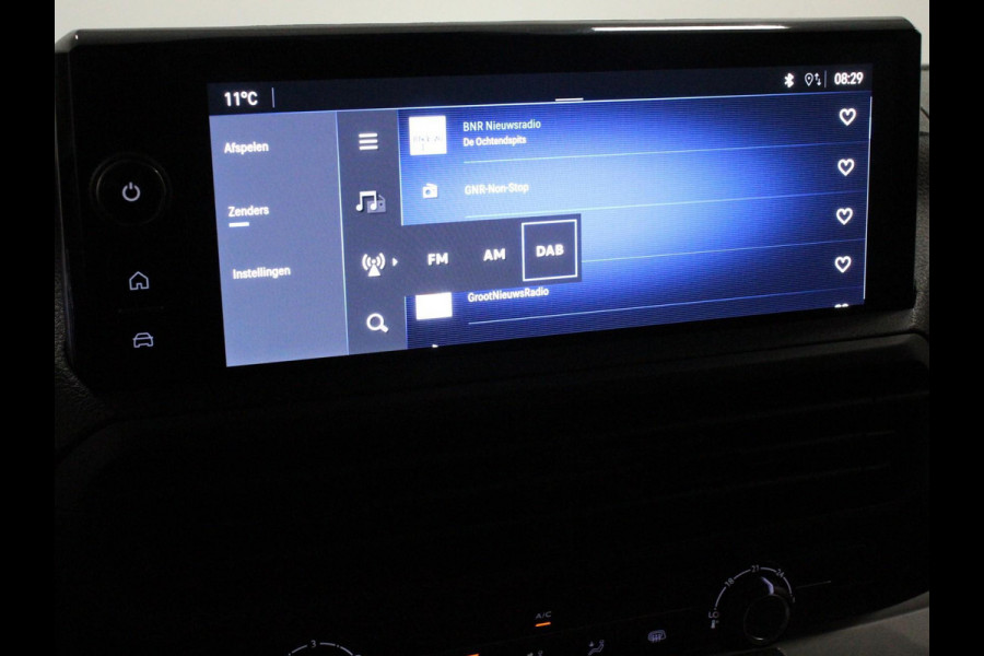 Opel Vivaro 1.5 Diesel 120PK L3 BPM VRIJ! Apple Carplay /  Android Auto Parkeersensoren V+A Trekhaak Camera Navigatie Cruise Control LED koplampen houten afwerking laadruimte