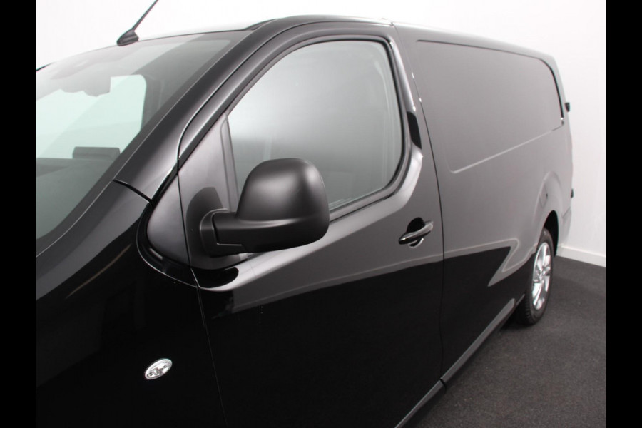 Opel Vivaro 1.5 Diesel 120PK L3 BPM VRIJ! Apple Carplay /  Android Auto Parkeersensoren V+A Trekhaak Camera Navigatie Cruise Control LED koplampen houten afwerking laadruimte