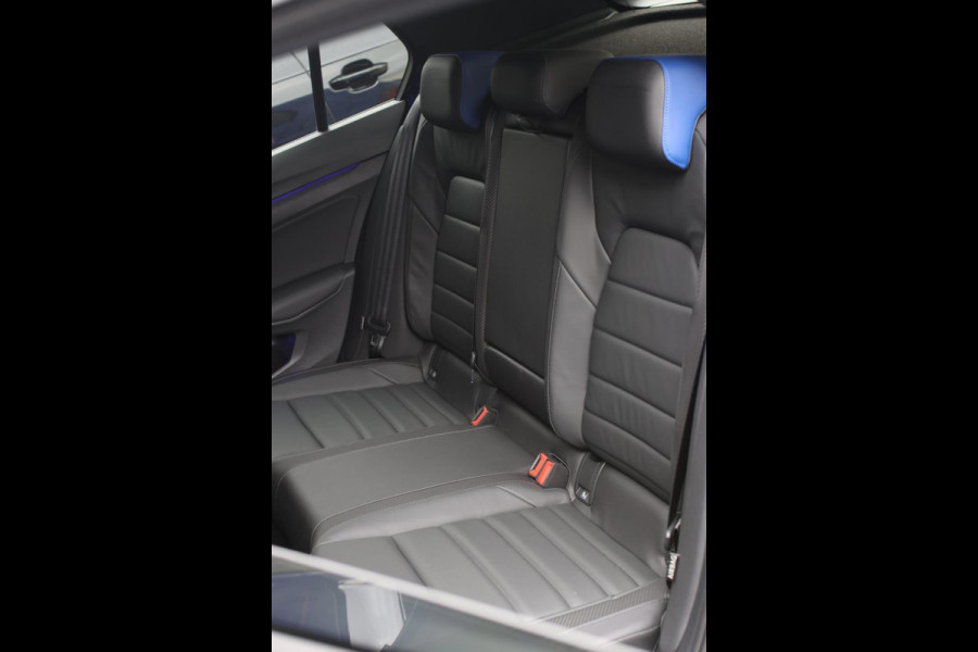 Volkswagen Golf 2.0 TSI R 4Motion *Akra*Pano*Leder*H&K*Performance*