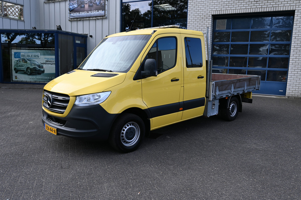 Mercedes-Benz Sprinter 316 CDI Dubbele cabine open laadbak 3500kg trekhaak, Standkachel, MBUX, Brake assyst Mercedes-Benz Sprinter 316 CDI Dubbele cabine open laadbak 3500kg trekhaak, Standkachel, MBUX, Brake assyst