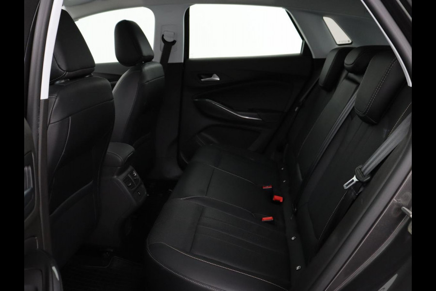 Opel Grandland X 1.6 Turbo Hybrid Elegance | Stoelventilatie | Trekhaak | Leder | 360 Camera | Full LED | Memory | Navigatie | Stoelverwarming | Dodehoek detectie | PHEV
