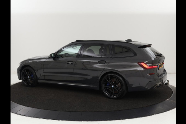 BMW 3-serie 320e M-Sport | Panoramadak | Adaptive cruise | Leder | Trekhaak | Head-Up | Camera | Stoel & stuurverwarming | Carplay | Navigatie | Sfeerverlichting | Live Cockpit