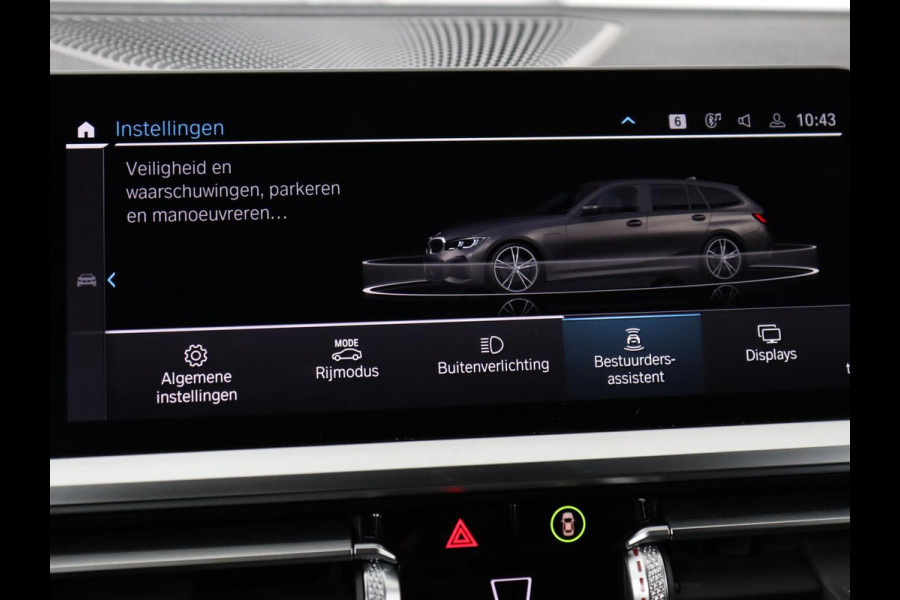 BMW 3-serie 320e M-Sport | Panoramadak | Adaptive cruise | Leder | Trekhaak | Head-Up | Camera | Stoel & stuurverwarming | Carplay | Navigatie | Sfeerverlichting | Live Cockpit