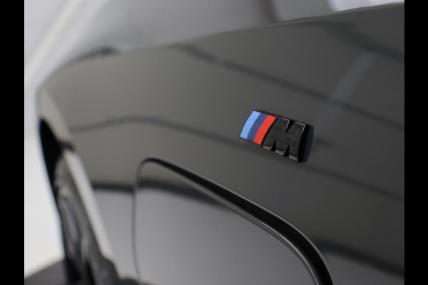 BMW 3-serie 320e M-Sport | Panoramadak | Adaptive cruise | Leder | Trekhaak | Head-Up | Camera | Stoel & stuurverwarming | Carplay | Navigatie | Sfeerverlichting | Live Cockpit