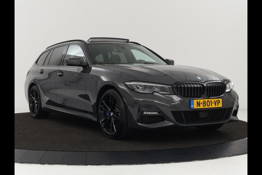 BMW 3-serie 320e M-Sport | Panoramadak | Adaptive cruise | Leder | Trekhaak | Head-Up | Camera | Stoel & stuurverwarming | Carplay | Navigatie | Sfeerverlichting | Live Cockpit