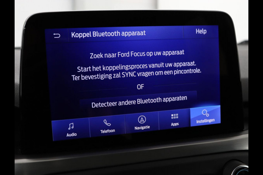 Ford Focus 1.0 EcoBoost Titanium X | Stoel & stuurverwarming | Trekhaak | Adaptive cruise | Camera | Full LED | Carplay | B&O Sound | Digital Cockpit | Keyless | Climate control