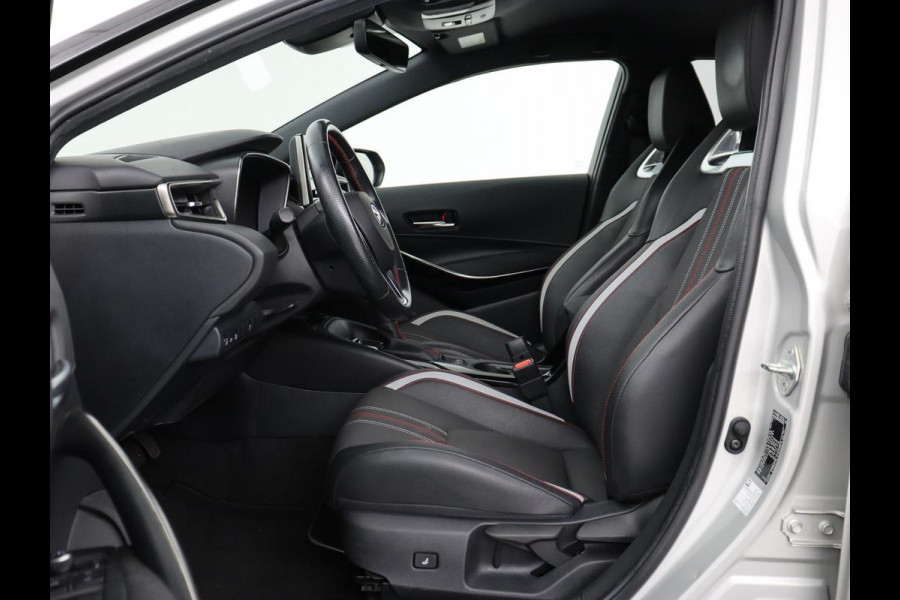 Toyota Corolla 1.8 Hybrid GR-Sport | Trekhaak | Stoelverwarming | Adaptive cruise | Camera | Carplay | Sportstoelen | Full LED | Park Assist | Keyless