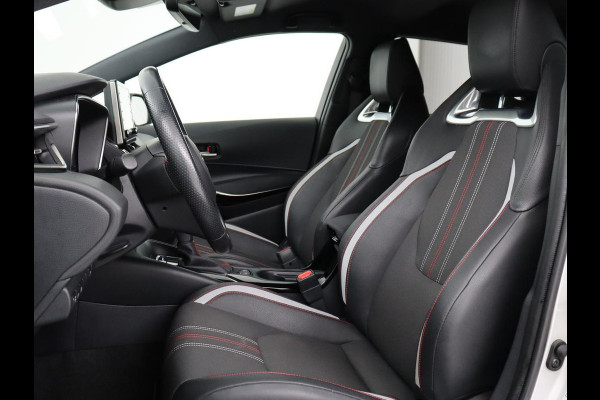 Toyota Corolla 1.8 Hybrid GR-Sport | Trekhaak | Stoelverwarming | Adaptive cruise | Camera | Carplay | Sportstoelen | Full LED | Park Assist | Keyless