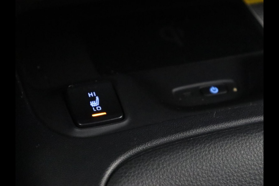 Toyota Corolla 1.8 Hybrid GR-Sport | Trekhaak | Stoelverwarming | Adaptive cruise | Camera | Carplay | Sportstoelen | Full LED | Park Assist | Keyless