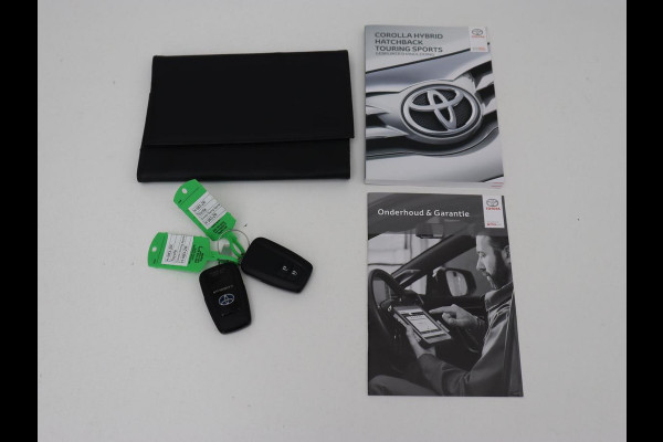 Toyota Corolla 1.8 Hybrid GR-Sport | Trekhaak | Stoelverwarming | Adaptive cruise | Camera | Carplay | Sportstoelen | Full LED | Park Assist | Keyless