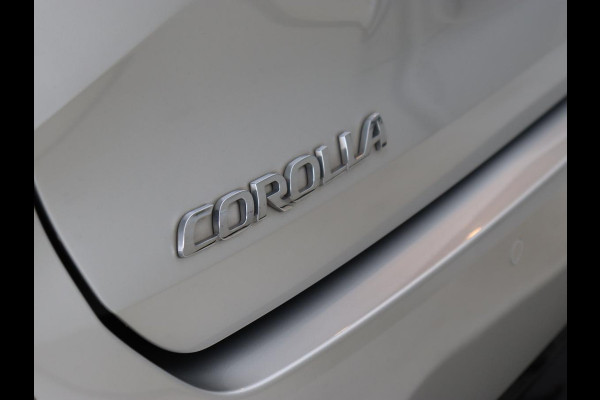 Toyota Corolla 1.8 Hybrid GR-Sport | Trekhaak | Stoelverwarming | Adaptive cruise | Camera | Carplay | Sportstoelen | Full LED | Park Assist | Keyless