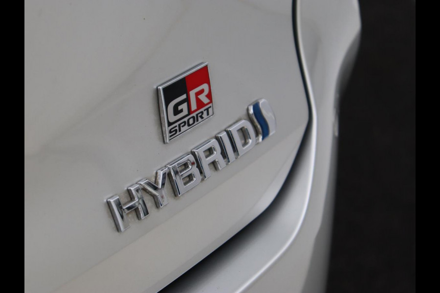 Toyota Corolla 1.8 Hybrid GR-Sport | Trekhaak | Stoelverwarming | Adaptive cruise | Camera | Carplay | Sportstoelen | Full LED | Park Assist | Keyless