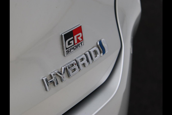 Toyota Corolla 1.8 Hybrid GR-Sport | Trekhaak | Stoelverwarming | Adaptive cruise | Camera | Carplay | Sportstoelen | Full LED | Park Assist | Keyless