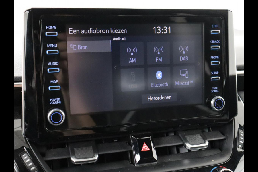 Toyota Corolla 1.8 Hybrid GR-Sport | Trekhaak | Stoelverwarming | Adaptive cruise | Camera | Carplay | Sportstoelen | Full LED | Park Assist | Keyless