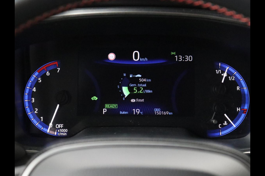 Toyota Corolla 1.8 Hybrid GR-Sport | Trekhaak | Stoelverwarming | Adaptive cruise | Camera | Carplay | Sportstoelen | Full LED | Park Assist | Keyless