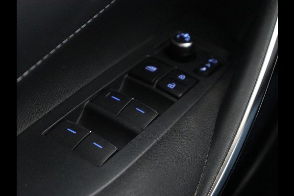 Toyota Corolla 1.8 Hybrid GR-Sport | Trekhaak | Stoelverwarming | Adaptive cruise | Camera | Carplay | Sportstoelen | Full LED | Park Assist | Keyless
