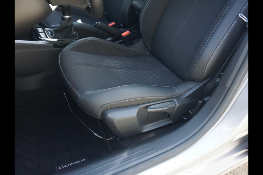 Opel Corsa 1.2 Elegance All season banden