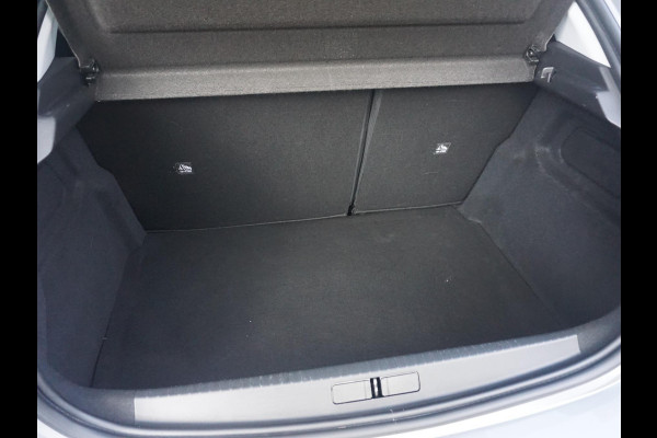 Opel Corsa 1.2 Elegance All season banden
