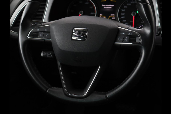 Seat Leon 1.0 TSI Style Intens | Carplay | Navigatie | Climate control | Keyless | Cruise control | Bluetooth | Parkeerhulp