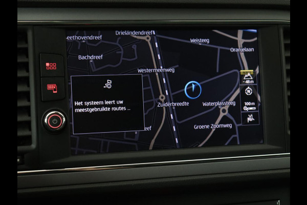 Seat Leon 1.0 TSI Style Intens | Carplay | Navigatie | Climate control | Keyless | Cruise control | Bluetooth | Parkeerhulp
