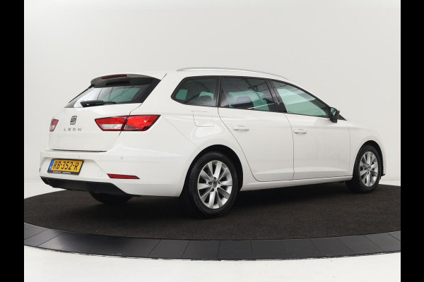 Seat Leon 1.0 TSI Style Intens | Carplay | Navigatie | Climate control | Keyless | Cruise control | Bluetooth | Parkeerhulp