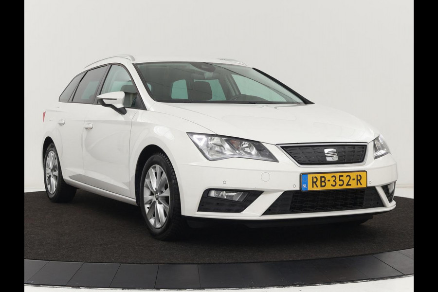 Seat Leon 1.0 TSI Style Intens | Carplay | Navigatie | Climate control | Keyless | Cruise control | Bluetooth | Parkeerhulp